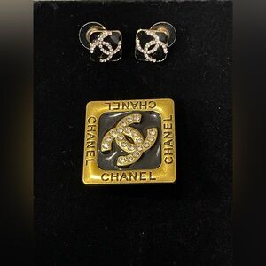 ❌SOLD❌ Fashion Jewelry Stamped Gold and Black Crystal Brooch & Earrings set